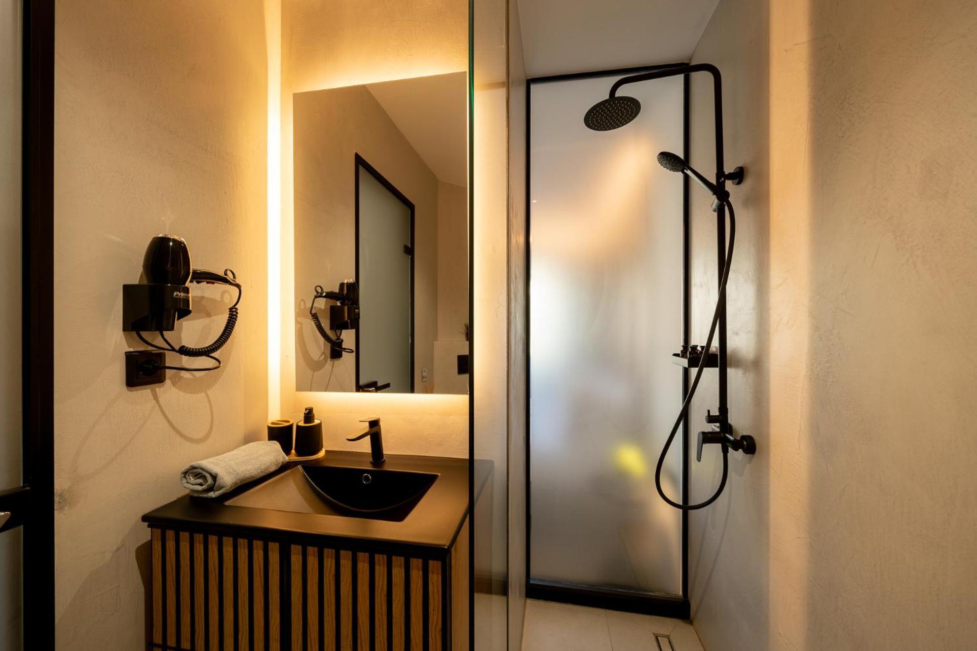 Incorsο - Smart Luxury Stay - Athens Airport - 24Hr Passcode Check In Markópoulon 외부 사진